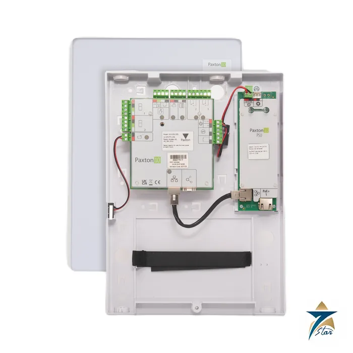 010-052-pax Paxton10 single-door controller PoE 010-052 in plastic enclosure