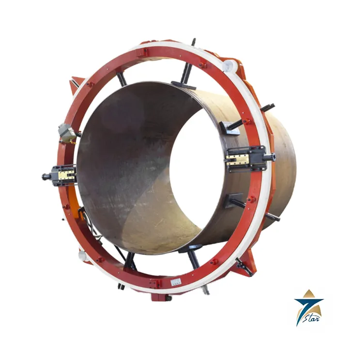 GBC HYPERCUTTER clamshell pipe cutting and beveling machine on large-diameter pipe GBC HYPERCUTTER clamshell pipe cutting and beveling machine on large-diameter pipe
